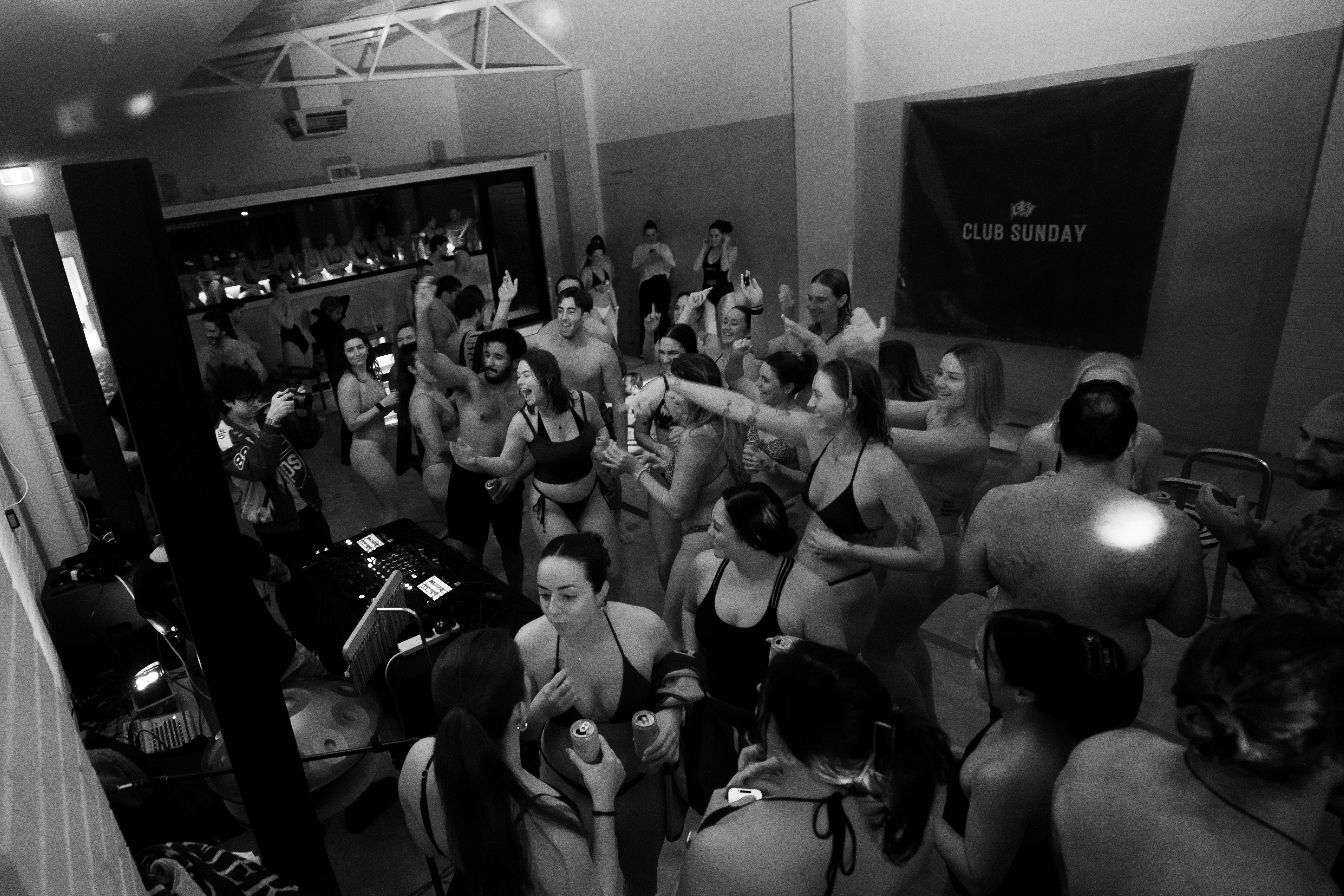 Club Sunday Story